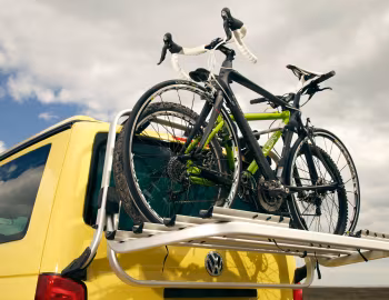 Volkswagen California "Beach" [UK-spec] (T5) '2009–15