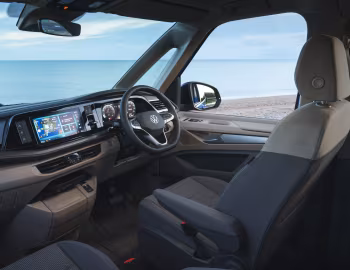 Интерьер Volkswagen California Coast [UK-spec] (T7) '2025–н.в.