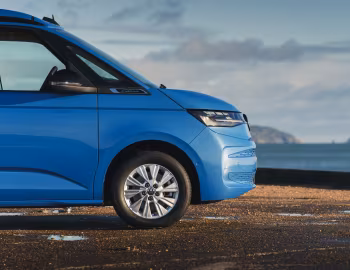 Volkswagen California Coast [UK-spec] (T7) '2025–н.в.