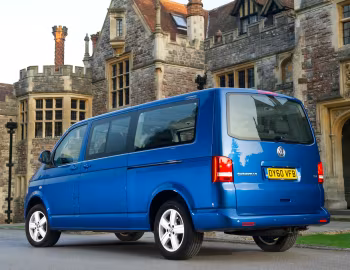 Volkswagen Caravelle [UK-spec] (T5) '2009–15
