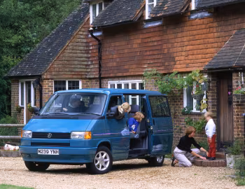 Volkswagen Caravelle Club Eight [UK-spec]
