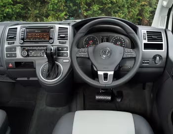 Panel frontal Volkswagen Caravelle "Edition 25" [UK-spec] (T5) '2010