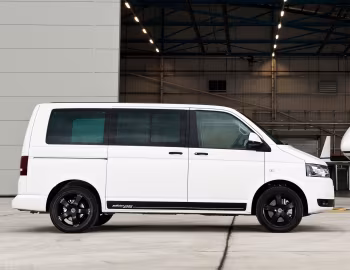 Volkswagen Caravelle "Edition 25" [UK-spec] (T5) '2010