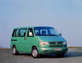 Volkswagen Caravelle 2.8 VR6 [Worldwide] (T4) '1996–2000