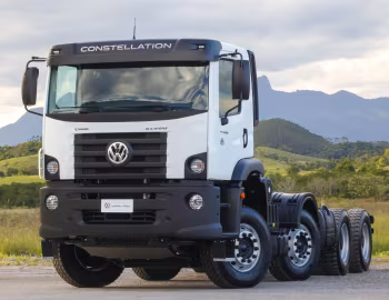Volkswagen Constellation 41.460 8×4 '2022–23