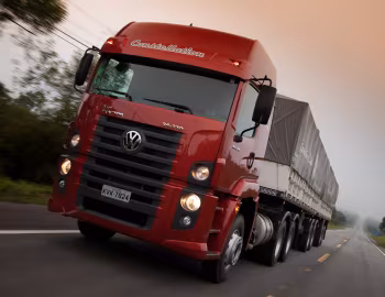 Volkswagen Constellation 25-370 6×2 Tractor '08.2007–12