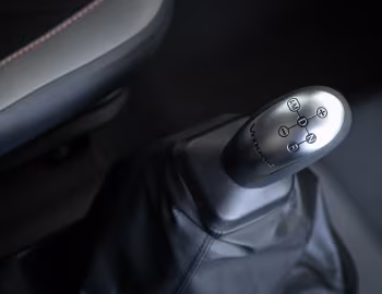 Interior Volkswagen Constellation 24.280 Prime '2020–23