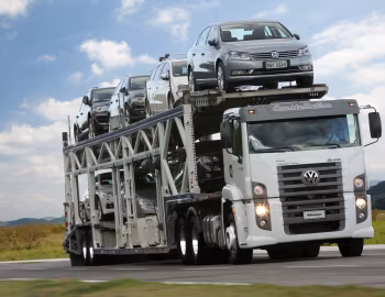 Volkswagen Constellation 25.420 6×2 Tractor '10.2013–23