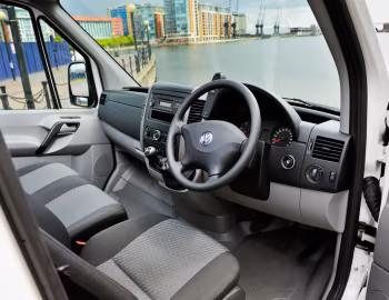 Interior Volkswagen Crafter High Roof Van [UK-spec] '2011–16