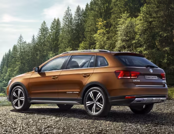 Volkswagen Cross Lavida '2015–18