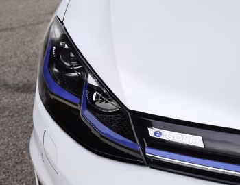 Volkswagen e-Golf [Worldwide] (Typ 5G) '2017–20
