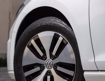 Volkswagen e-Golf [Worldwide] (Typ 5G) '2017–20