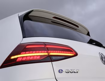 Volkswagen e-Golf [Worldwide] (Typ 5G) '2017–20
