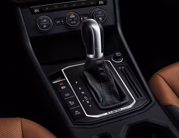 Интерьер Volkswagen e-Lavida '2019–21
