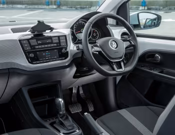 Panel frontal Volkswagen e-up! [UK-spec] '2016–19