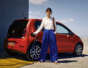 Volkswagen e-up! Style "Plus" [Germany] '2022–pr.