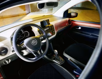 Interior Volkswagen e-up! Style "Plus" [Germany] '2022–pr.