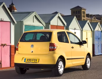 Volkswagen Fox [UK-spec] (Typ 5Z) '2005–11