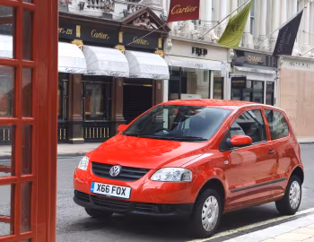 Volkswagen Fox [UK-spec] (Typ 5Z) '2005–11