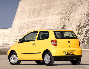 Volkswagen Fox [UK-spec] (Typ 5Z) '2005–11