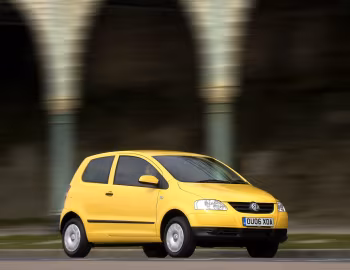 Volkswagen Fox [UK-spec] (Typ 5Z) '2005–11