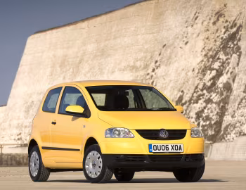 Volkswagen Fox [UK-spec] (Typ 5Z) '2005–11