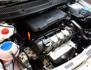 Bajo el capó Volkswagen Gol '2008–07.2012