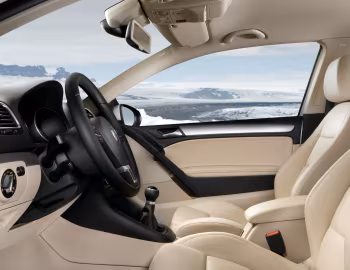Interior Volkswagen Golf 3-door (Typ 5K) '2008–12