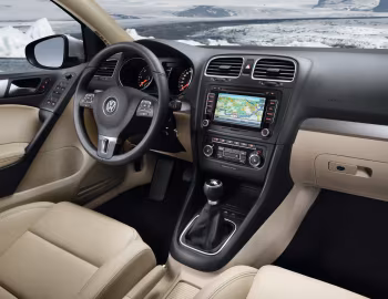 Interior Volkswagen Golf 3-door (Typ 5K) '2008–12