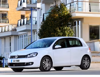 Volkswagen Golf 5-door [UK-spec] (Typ 5K) '2008–12