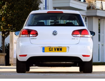 Volkswagen Golf 5-door [UK-spec] (Typ 5K) '2008–12