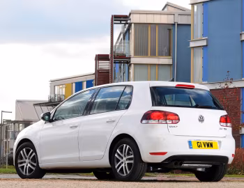 Volkswagen Golf 5-door [UK-spec] (Typ 5K) '2008–12