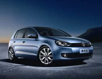 Volkswagen Golf 5-door [China] (Typ 5K) '2009–12