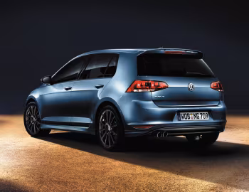 Volkswagen Golf 5-door Stylish Package (Typ 5G) '2012–17