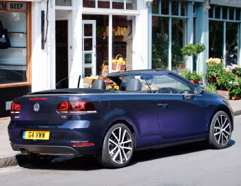 Volkswagen Golf Cabriolet [UK-spec] (Typ 5K) '2011–15