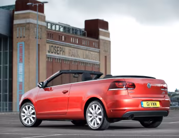 Volkswagen Golf Cabriolet [UK-spec] (Typ 5K) '2011–15