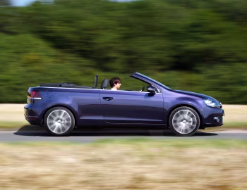 Volkswagen Golf Cabriolet [UK-spec] (Typ 5K) '2011–15