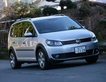 Volkswagen Golf CrossTouran '2010–15