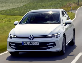 Volkswagen Golf eHybrid [Worldwide] '2024–pr.