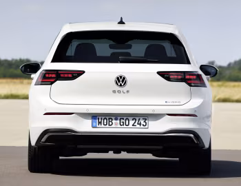 Volkswagen Golf eHybrid [Worldwide] '2024–pr.