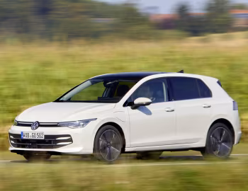 Volkswagen Golf eHybrid [Worldwide] '2024–pr.