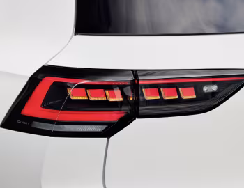 Volkswagen Golf eHybrid [Worldwide] '2024–pr.