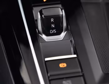 Intérieur Volkswagen Golf eHybrid "Edition 50" [Worldwide] '2024–pr.