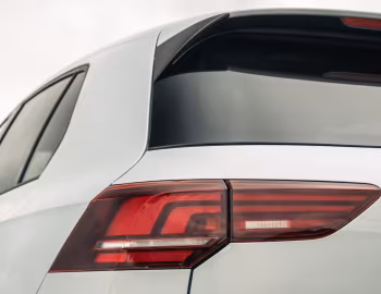 Volkswagen Golf eHybrid Match [UK-spec] '2025–pr.