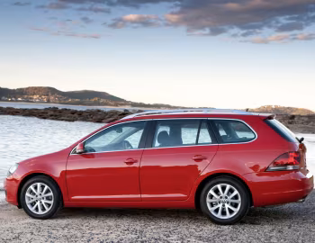 Volkswagen Golf Estate [UK-spec] (Typ 5K) '2009–13