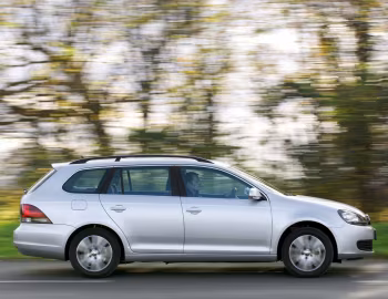 Volkswagen Golf Estate [UK-spec] (Typ 5K) '2009–13