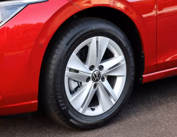 Volkswagen Golf eTSI Active [Japan] '2021–24