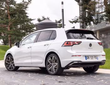 Volkswagen Golf eTSI "Edition 50" [Worldwide] '2024–pr.