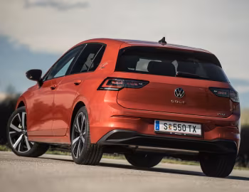 Volkswagen Golf eTSI "Falco Edition" [Austria] '2026