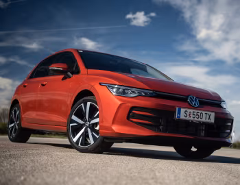 Volkswagen Golf eTSI "Falco Edition" [Austria] '2026